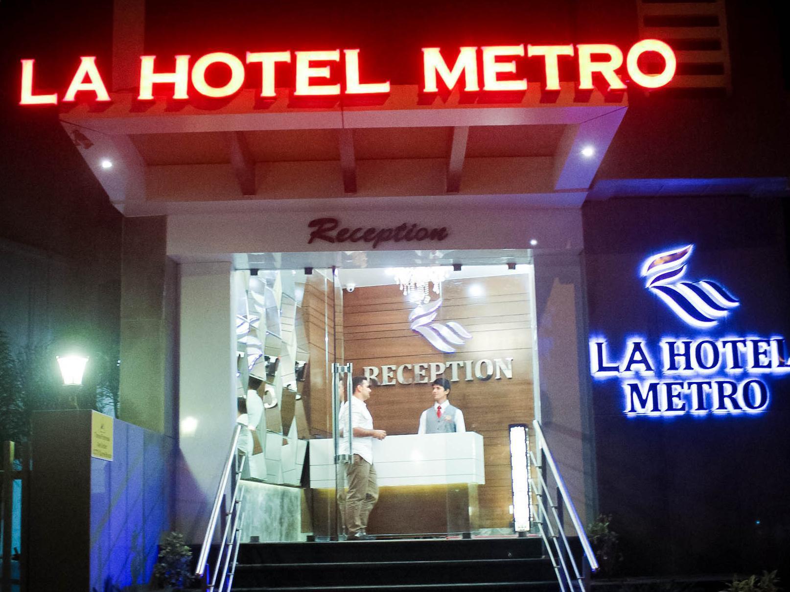 La Hotel Metro Near Bkc Bombaim Exterior foto